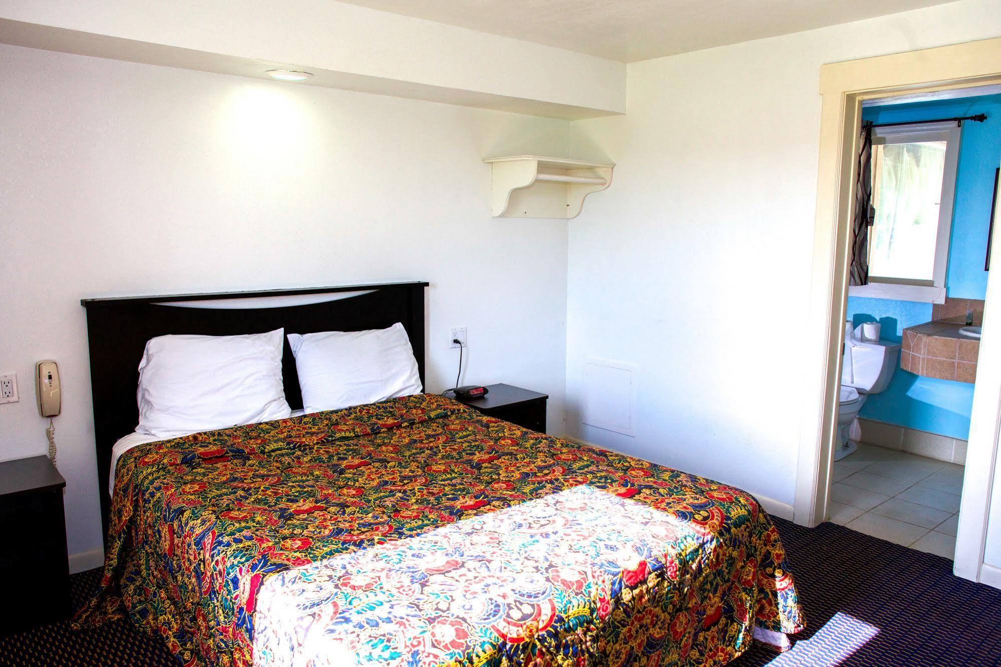 Knights Inn Harrisonville Екстер'єр фото